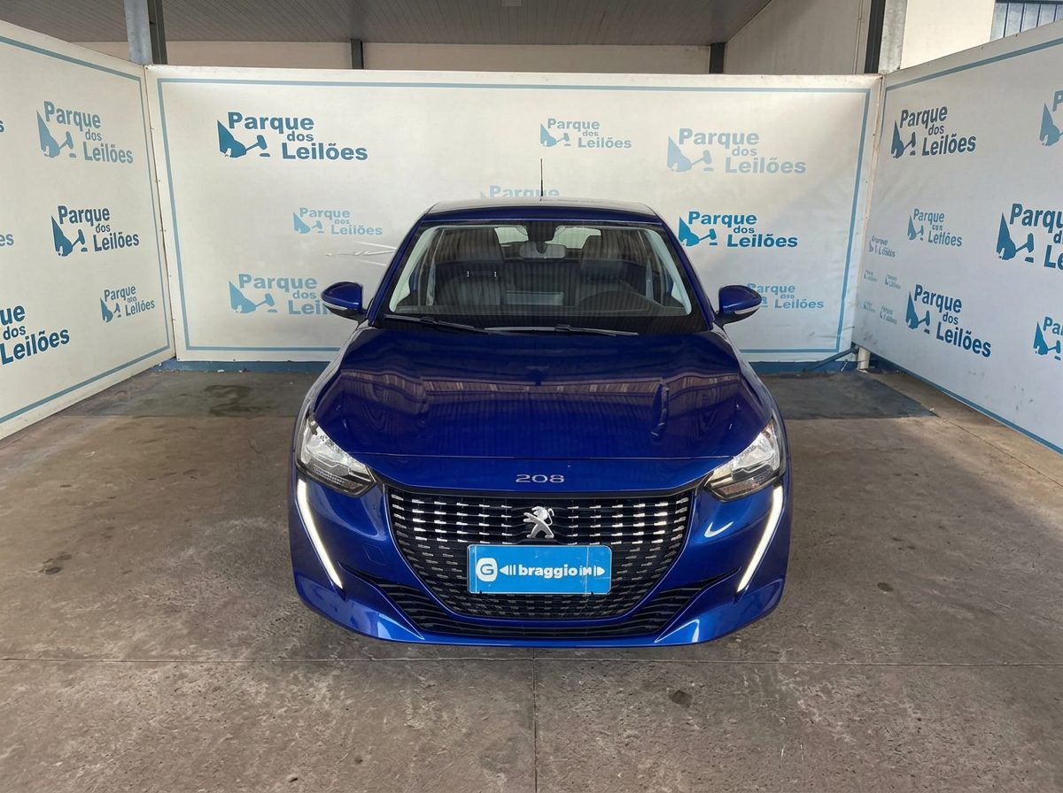 Vista dianteira de Peugeot 208 Allure 1AT 2021/2021