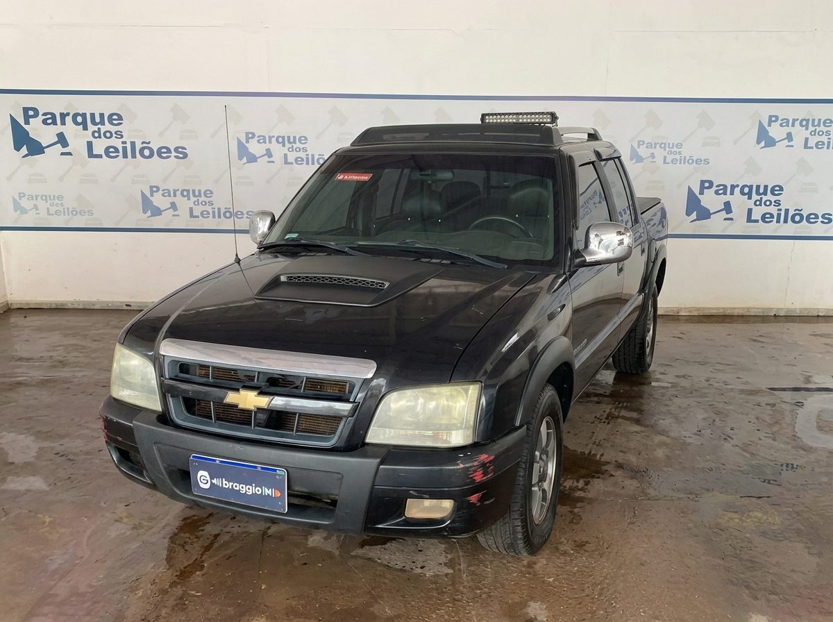 Vista dianteira de Chevrolet S10 Executive Diesel 2010/2010