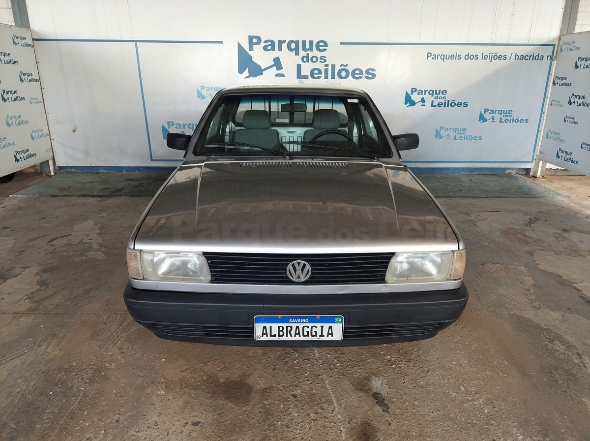 Vista dianteira de Volkswagen Saveiro Gasolina 1995
