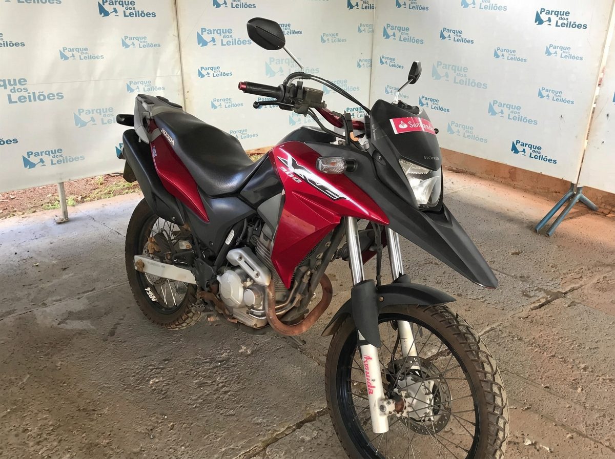 Vista dianteira de Honda Xre 300 2016/2016